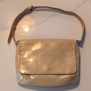 Louis Vuitton Vernis Beige Shoulder Bag